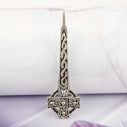 Outlander Jewelry Brooch Scotland Thistle Sword Brooch Pins With Fashion CelticKnot Kilt Brooch Outlander Jewelry For Men Women