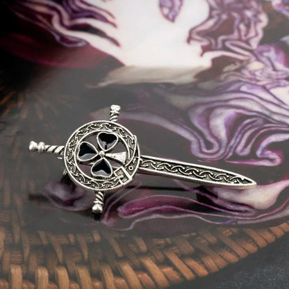 Outlander Jewelry Brooch Scotland Thistle Sword Brooch Pins With Fashion CelticKnot Kilt Brooch Outlander Jewelry For Men Women