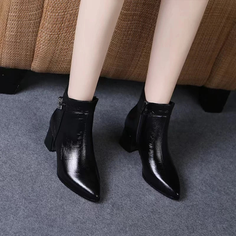 Pointed Toe Snow Ankle Boots for Women Crystal Mid Heels Shoes Retro Leather Chunky Boots Winter 2024 Trend Goth Zapatos Lady