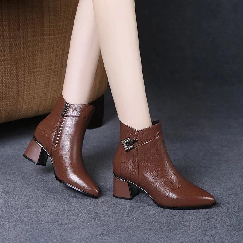 Pointed Toe Snow Ankle Boots for Women Crystal Mid Heels Shoes Retro Leather Chunky Boots Winter 2024 Trend Goth Zapatos Lady